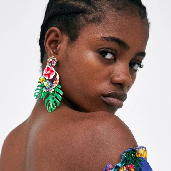 Jewelry - Fashion Big Green Leaf Statement Earrings